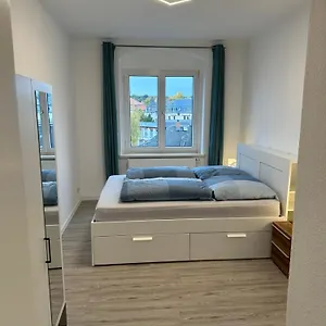 Linda Ninh Apartment Dresden